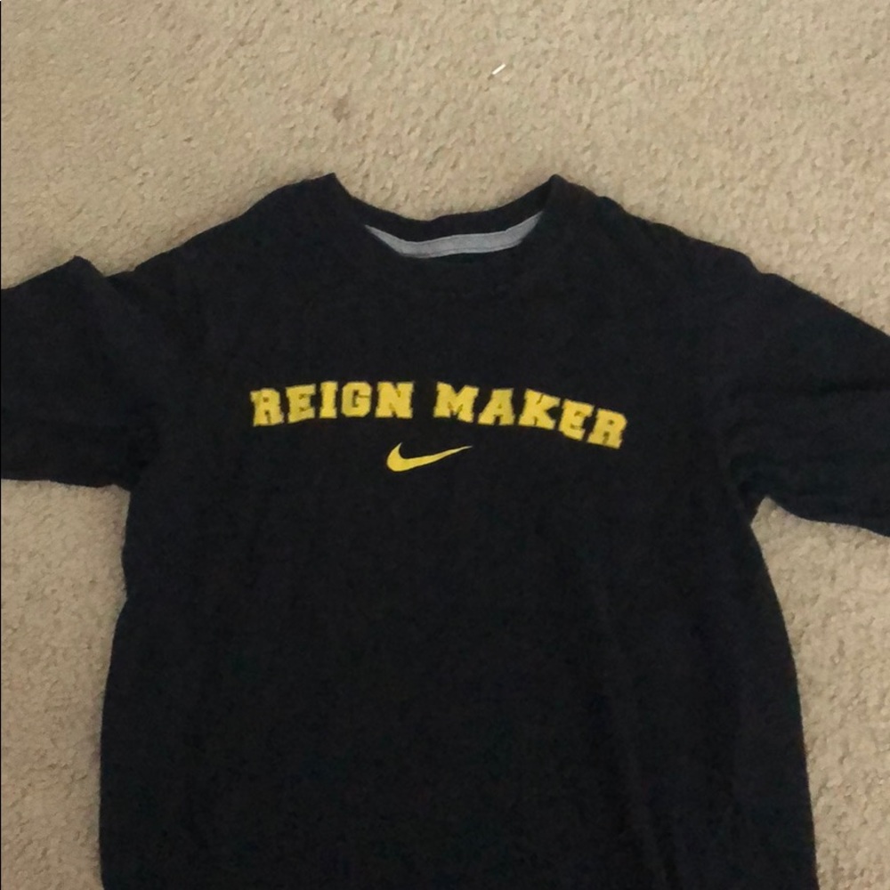 nike shirt